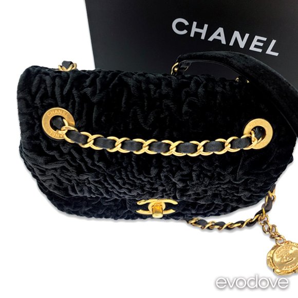 SOLD Classic Flap 2021 Cruse Collection Black & Gold Velvet Bag - Picture 12 of 16